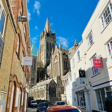 Private Double Room With Ensuite, No Breakfast, Truro City Centre Extérieur photo